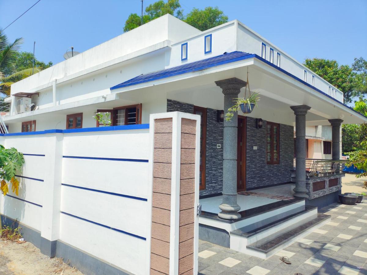 Marari La Rose Beach Homestay Mararikulam Eksteriør billede